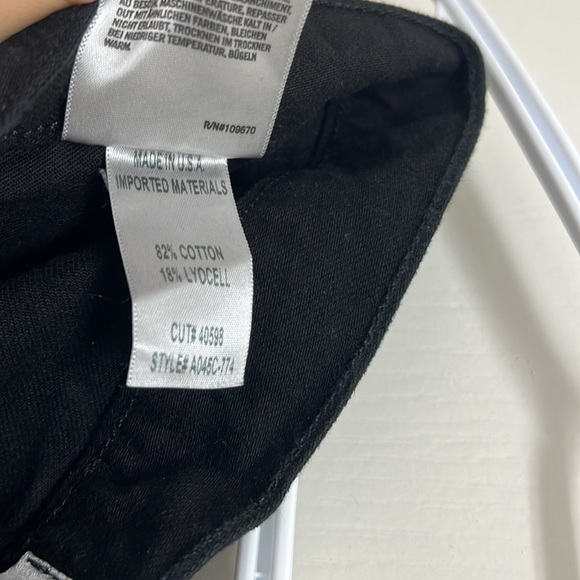 AGOLDE Black Denim Distressed High Waisted Shorts | Size 27 - Picture 3 of 8